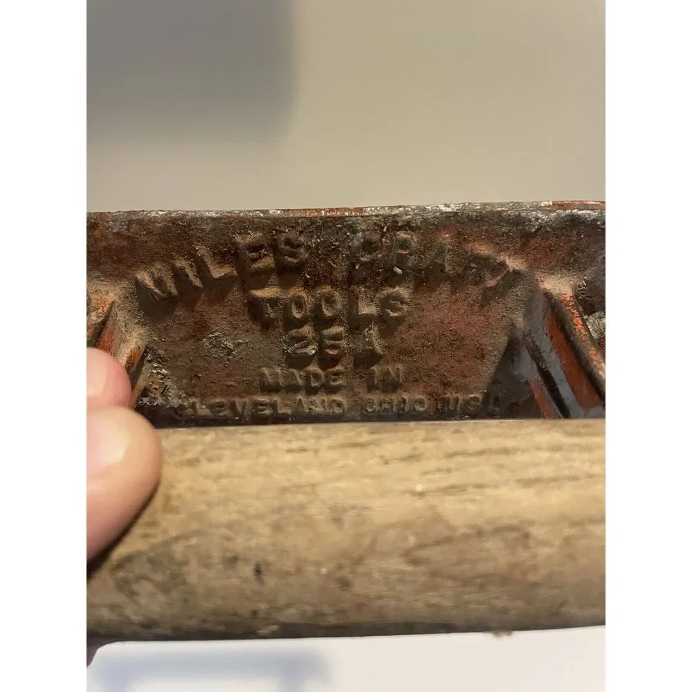 Craft this vintage